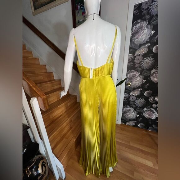 Anthropologie Ieena for Mac Duggal Pleated Wide-Leg Jumpsuit / Size 4 - Picture 9 of 11